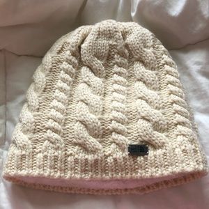 NEVER WORN/BRAND NEW The North Face Wool Beanie